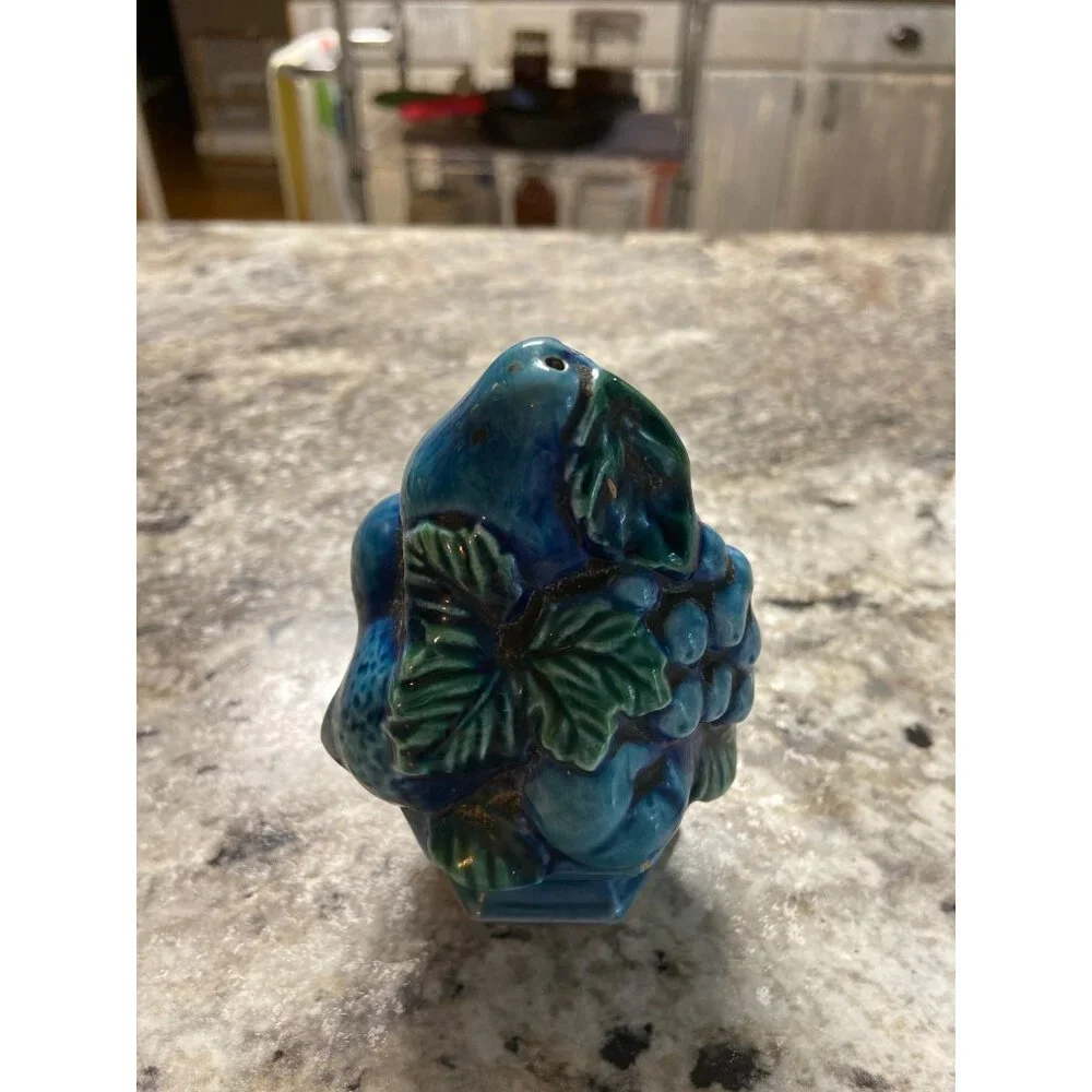 Vintage Inarco Japan E-2371 Mood Indigo Blue Salt & Pepper Set Ceramic Grapevine_8